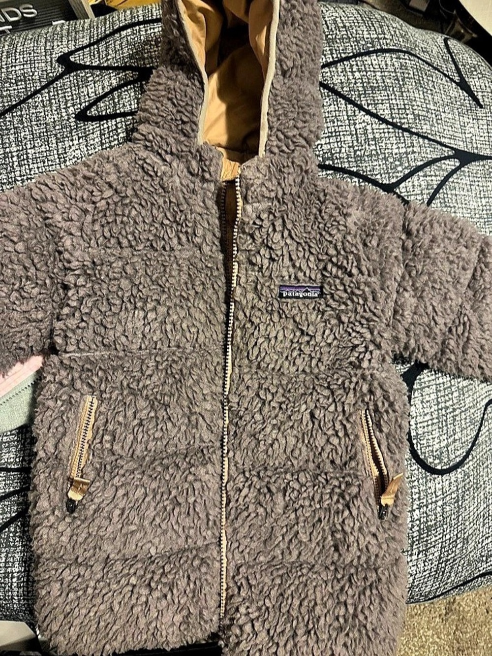 Patagonia Kids' Reversible Ready Freddy Hoody Girls 2T Gray & Tan